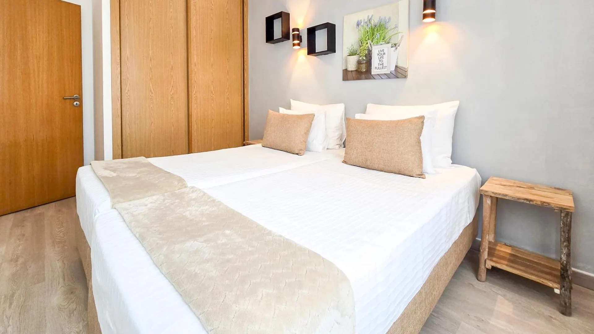 Apartment Praia Rocha Sea View Bali Portimao 0*,  Portugal